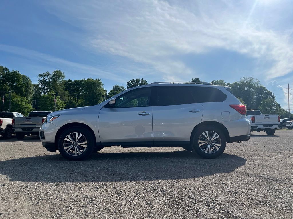 Used 2020 Nissan Pathfinder SL FWD image 15