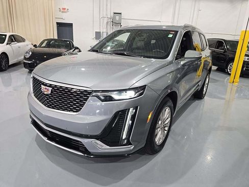 Used 2023 Cadillac XT6 Luxury AWD/4WD image 4