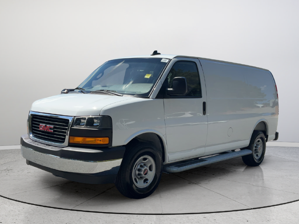Certified 2025 GMC Savana 2500 w/ Driver Convenience Package RWD image 4