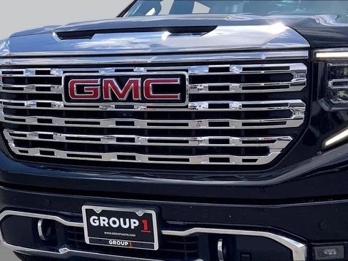 Used 2023 GMC Sierra 1500 Denali w/ Denali Reserve Package AWD/4WD image 30