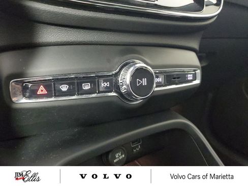 Used 2021 Volvo XC40 T5 R-Design w/ Advanced Package AWD/4WD image 33