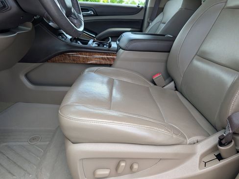 Used 2017 Chevrolet Tahoe Premier AWD/4WD image 7