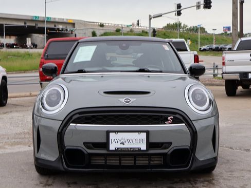 Used 2022 MINI Cooper S image 1