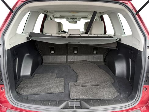 Used 2017 Subaru Forester 2.5i Premium image 17