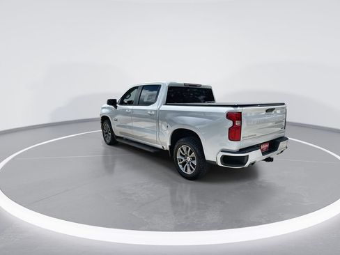 Used 2022 Chevrolet Silverado 1500 RST AWD/4WD image 6