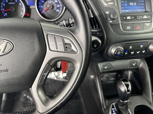 Used 2014 Hyundai Tucson SE FWD image 13