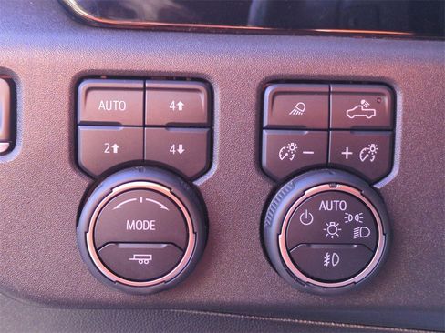 Certified 2022 Chevrolet Silverado 1500 RST w/ Convenience Package II image 16