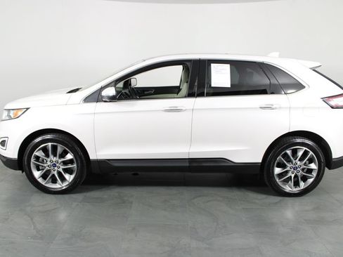 Used 2018 Ford Edge Titanium w/ Equipment Group 301A AWD/4WD image 13
