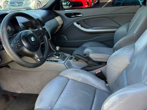 Used 2005 BMW M3 Convertible image 3