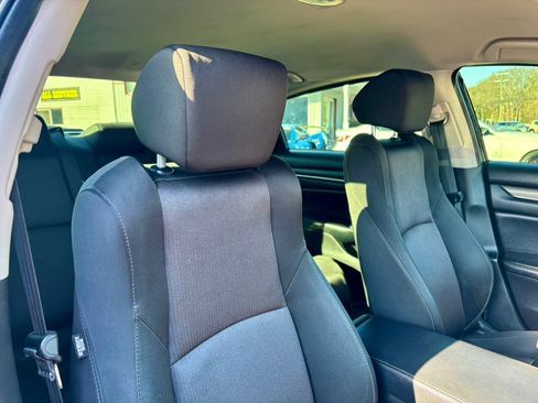 Used 2018 Honda Accord LX image 18