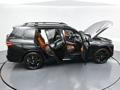 Used 2024 BMW X7 xDrive40i w/ M Sport Package image 46