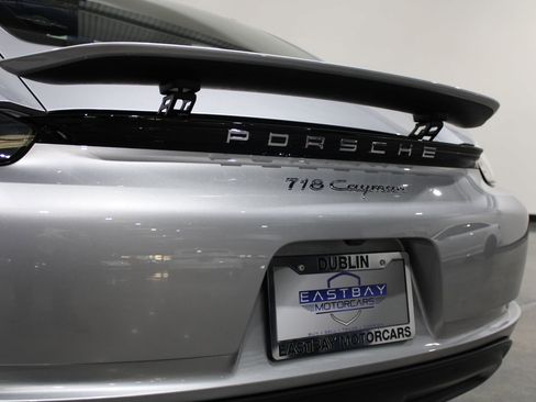 Used 2018 Porsche 718 Cayman image 37