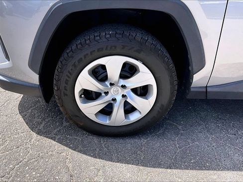 Used 2020 Toyota RAV4 LE w/ Carpet Mat Package FWD image 8