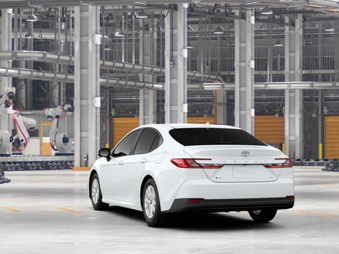 New 2026 Toyota Camry LE FWD image 7