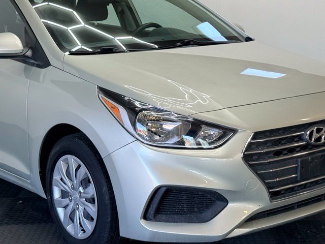Used 2019 Hyundai Accent SE FWD image 2