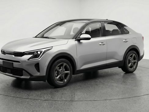 Used 2025 Kia K4 LXS image 3