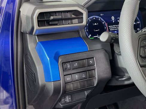 Used 2025 Toyota Tacoma TRD Off-Road image 14