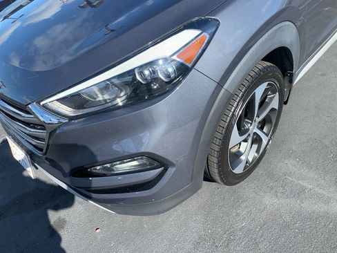 Used 2018 Hyundai Tucson Limited image 2