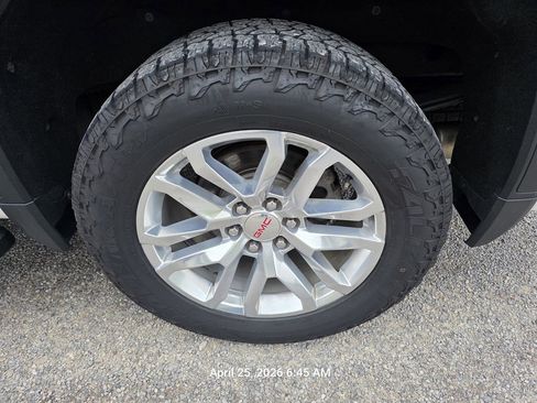 Used 2019 GMC Sierra 1500 SLT w/ SLT Premium Package AWD/4WD image 10