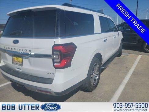 Used 2022 Ford Expedition Max Limited image 4