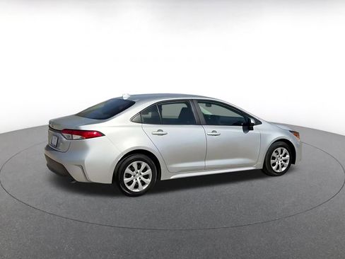 Used 2025 Toyota Corolla LE image 15