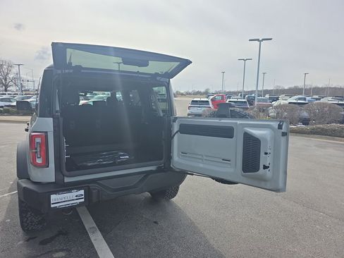 New 2026 Ford Bronco Outer Banks image 10