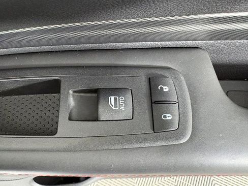 Used 2024 Dodge Durango GT RWD image 39