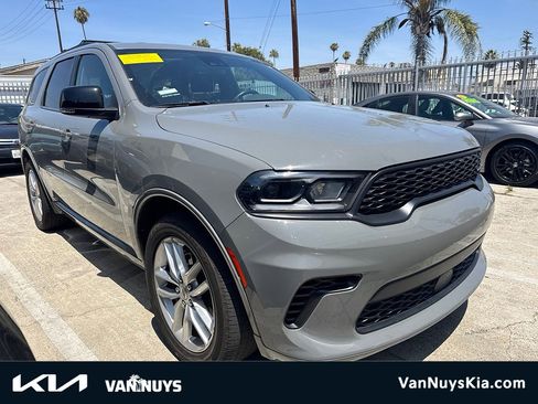 Used 2024 Dodge Durango GT RWD image 1