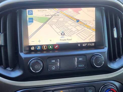 Certified 2021 GMC Canyon Denali image 17