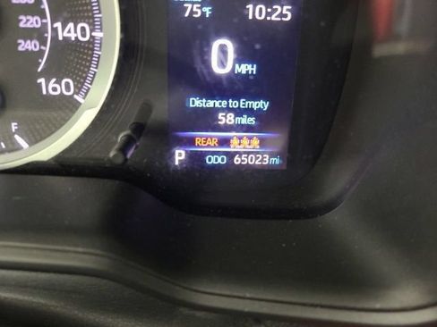 Used 2022 Toyota Corolla LE FWD image 26