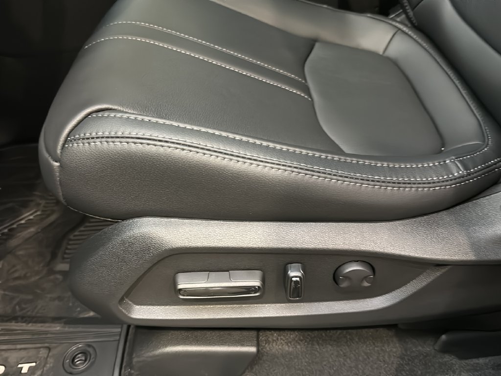 New 2026 Honda Pilot Touring image 12