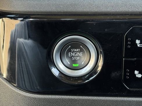 Used 2024 Chevrolet Silverado 1500 LT image 19