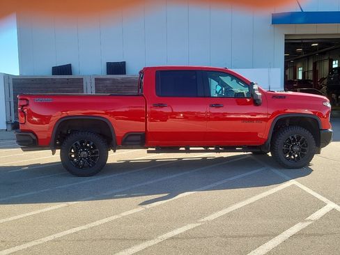Used 2026 Chevrolet Silverado 3500 LT w/ Trail Boss Package AWD/4WD image 7