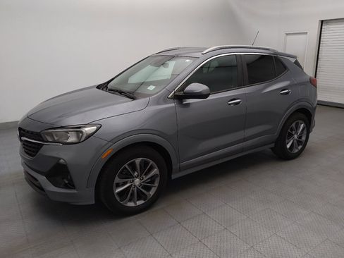 Used 2021 Buick Encore GX Select w/ Sport Touring Package image 2