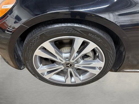 Used 2018 Mercedes-Benz C 300 Sedan w/ Premium Package image 15