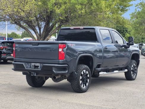 Used 2020 Chevrolet Silverado 2500 Custom w/ Custom Value Package AWD/4WD image 3