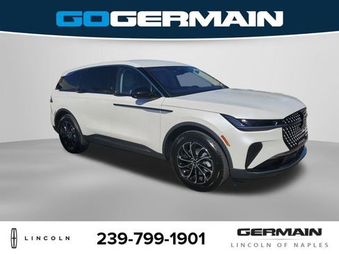 New 2026 Lincoln Nautilus Premier image 6