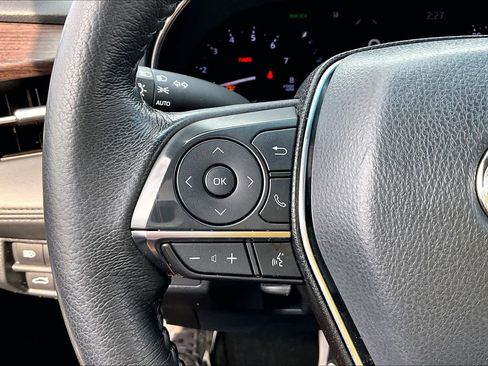 Used 2021 Toyota Avalon XLE w/ Carpet Mat Package (TMS) image 22