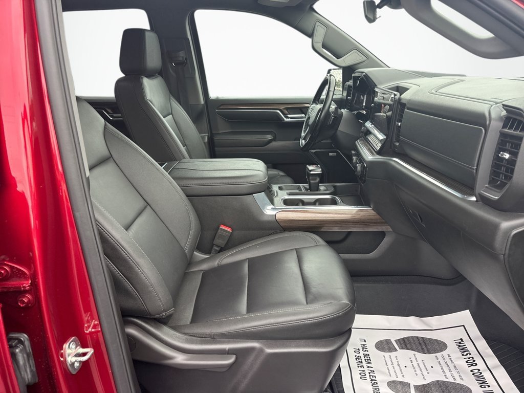 Used 2024 Chevrolet Silverado 1500 RST AWD/4WD image 14