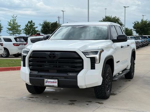 Used 2025 Toyota Tundra SR5 AWD/4WD image 3