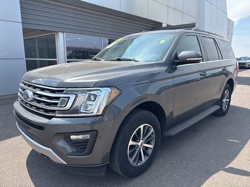 Used 2018 Ford Expedition XLT w/ Equipment Group 201A image 2
