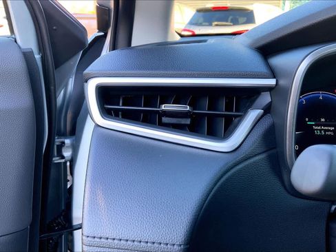 New 2026 Toyota Corolla Cross XLE image 18