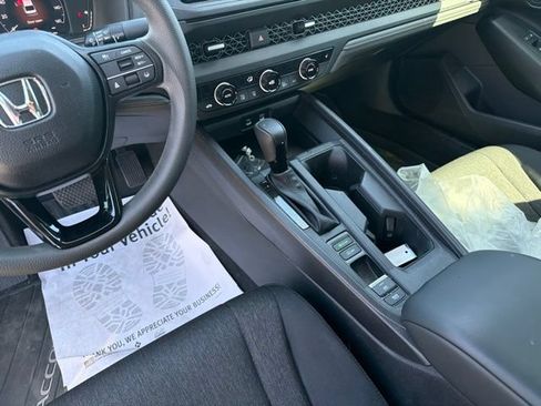 Used 2024 Honda Accord EX image 16