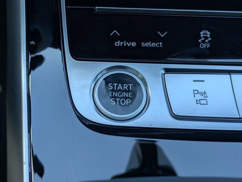 New 2026 Audi Q7 3.0T Premium Plus AWD/4WD image 31