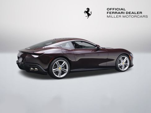 Certified 2023 Ferrari Roma image 9