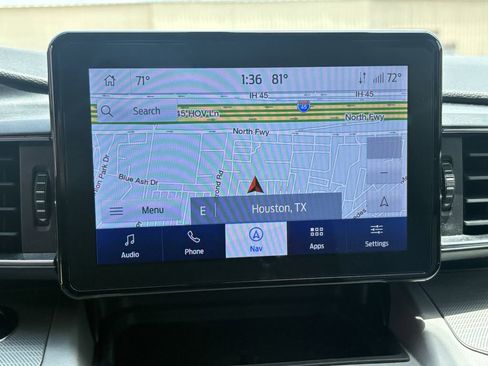 Used 2023 Ford Explorer XLT w/ Equipment Group 202A RWD image 17