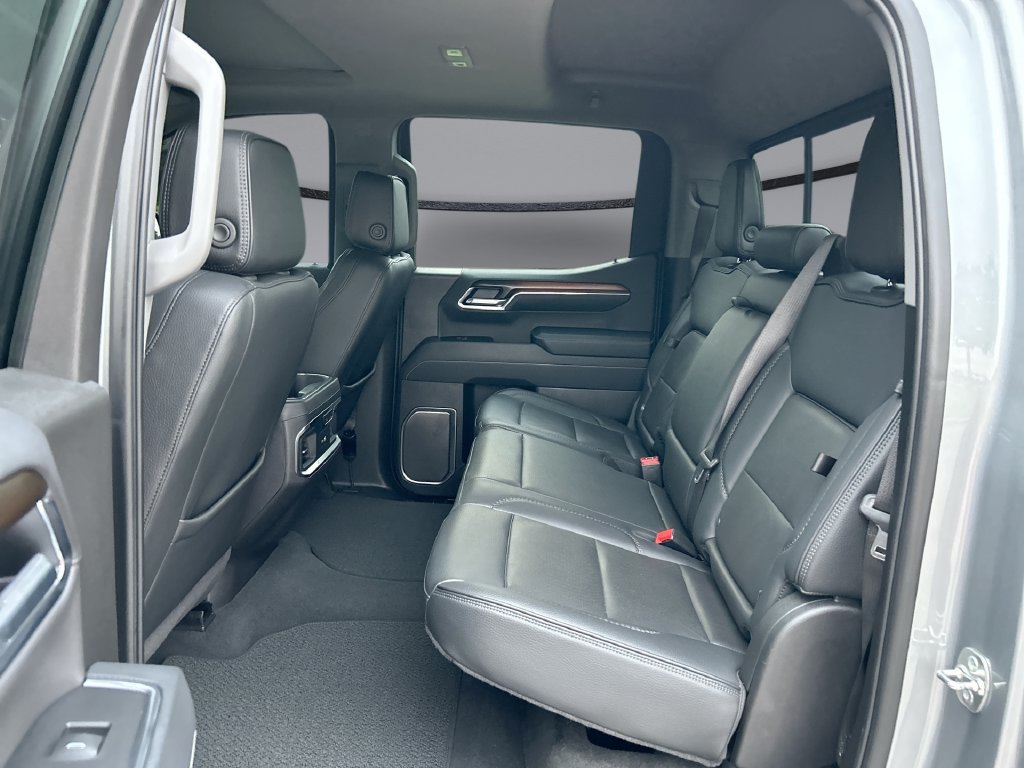 Used 2025 GMC Sierra 1500 Denali w/ Denali Reserve Package AWD/4WD image 30