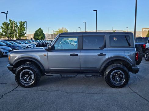 Used 2022 Ford Bronco Badlands AWD/4WD image 9