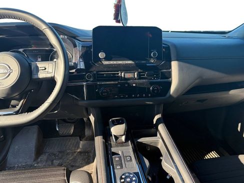 Used 2024 Nissan Pathfinder Rock Creek image 10