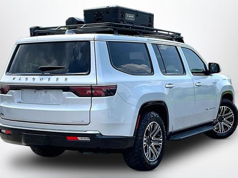 Used 2022 Jeep Wagoneer Series III w/ Flexible Seating Group RWD image 6